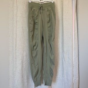 Lululemon Dance Studio Jogger (Cuffed)